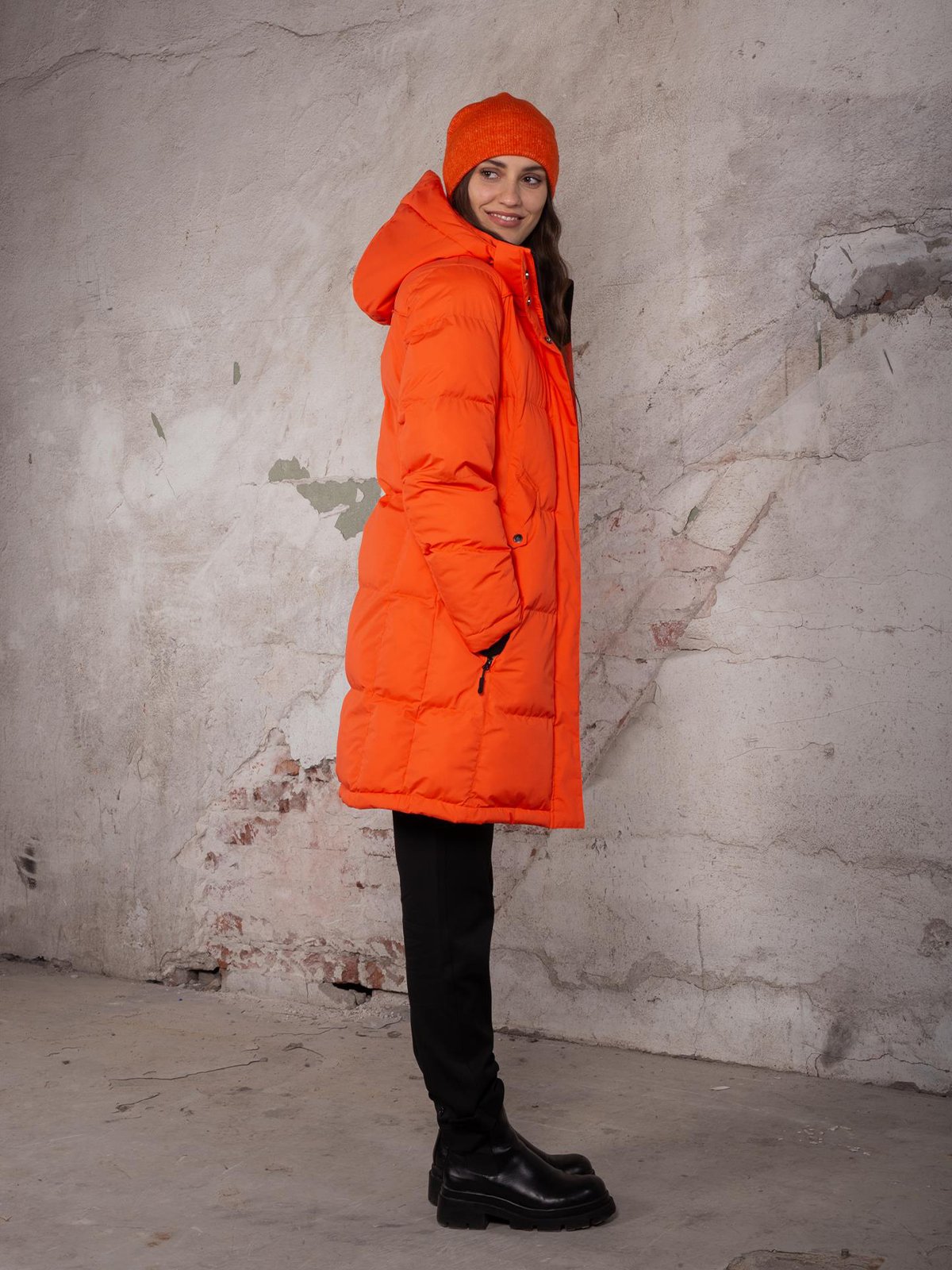 Urban Pioneers Liv Parka Flame