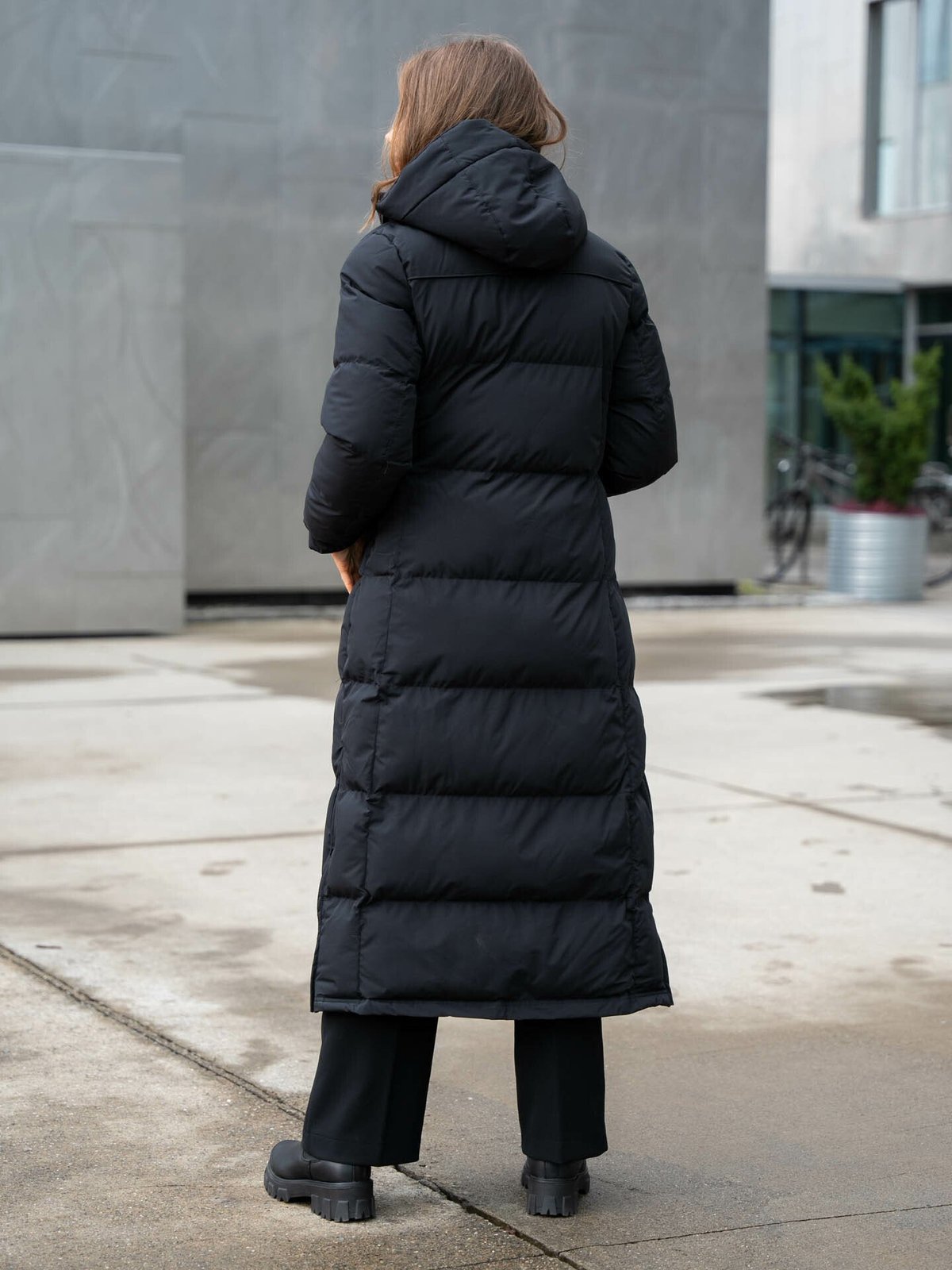 Urban Pioneers Liv Coat Black