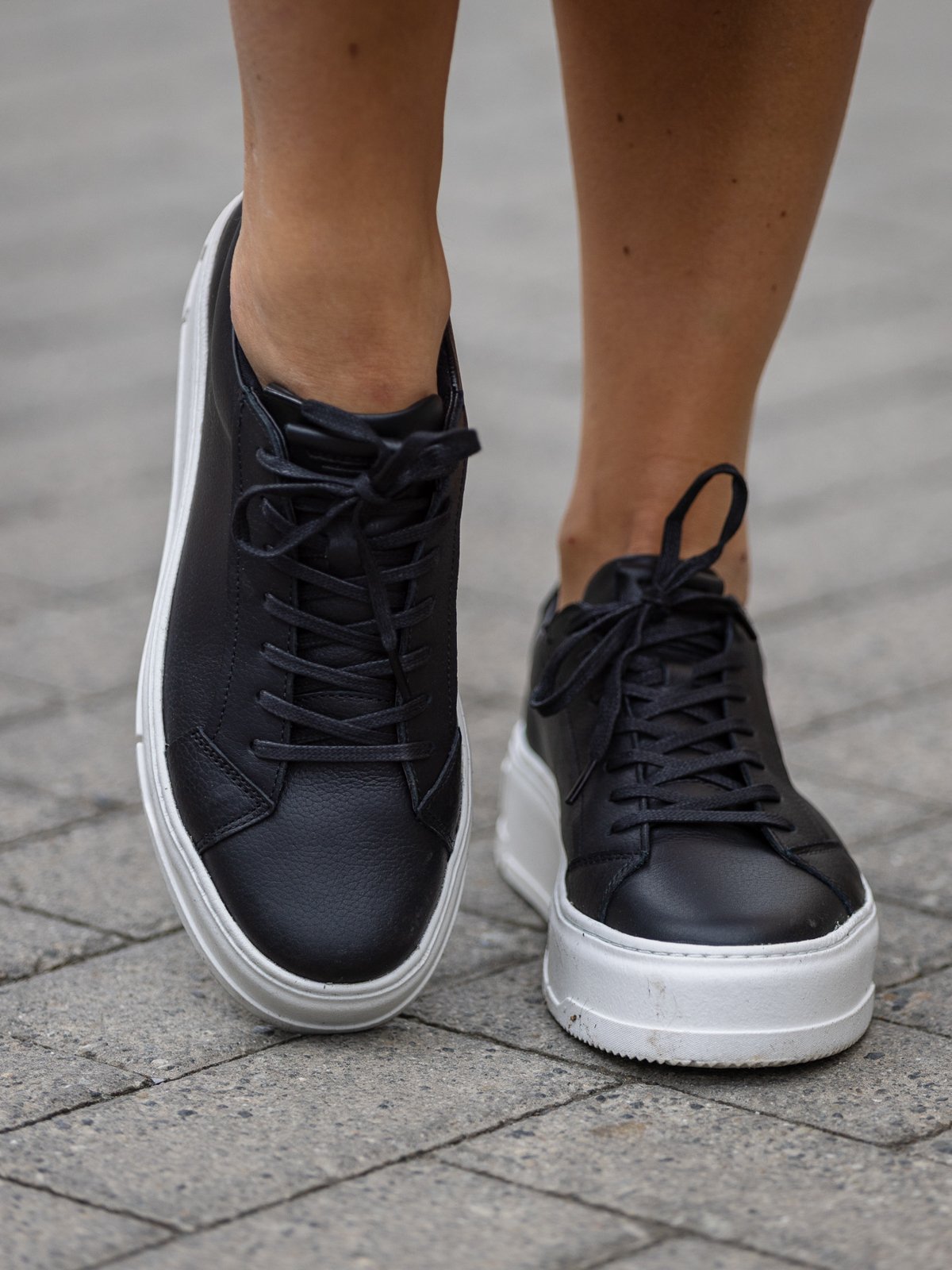 Vagabond Judy Leather Black cow leather