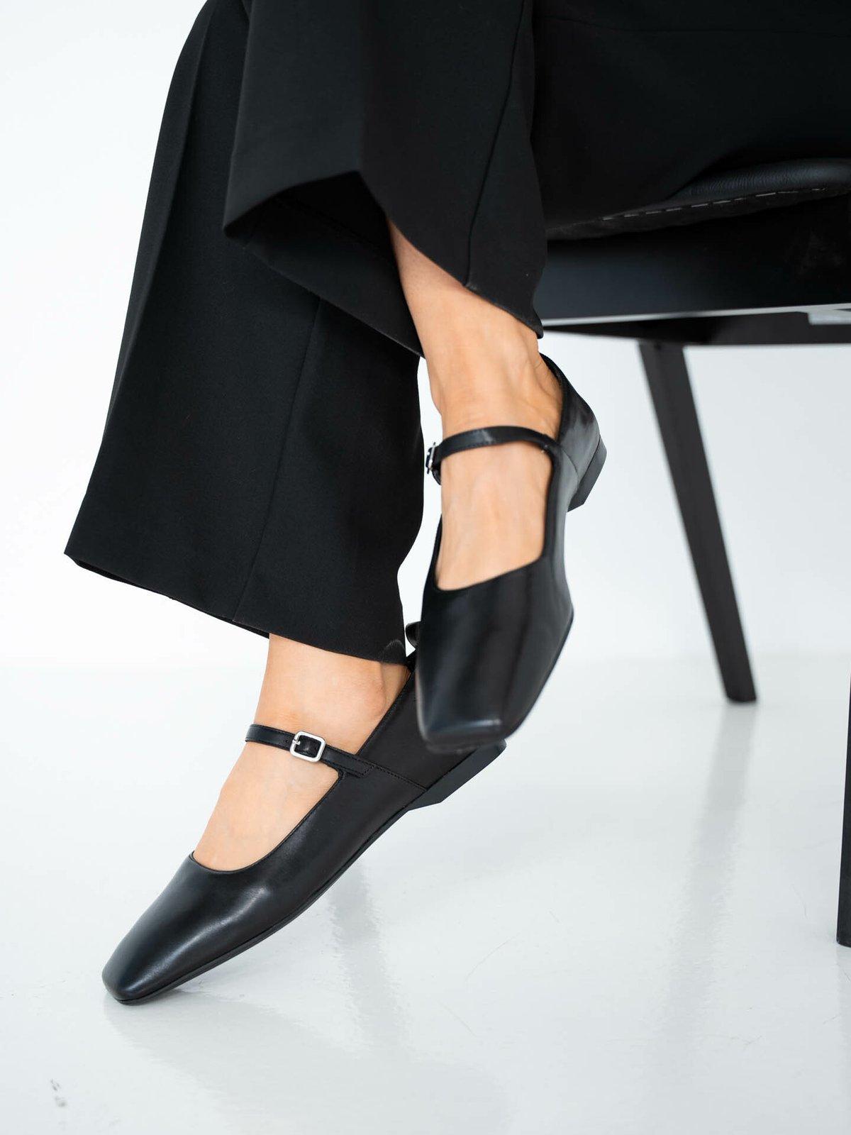 Vagabond Delia Black