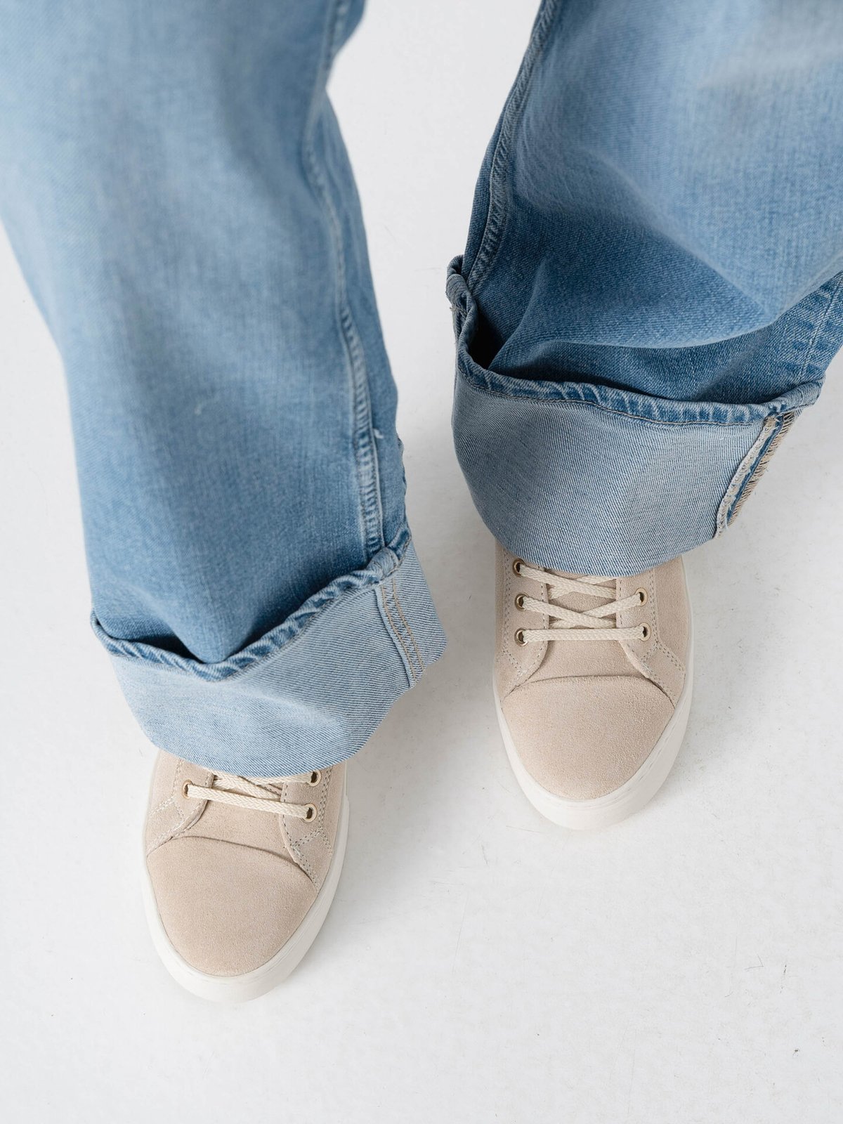 Vagabond Zoe Platform Suede Offwhite