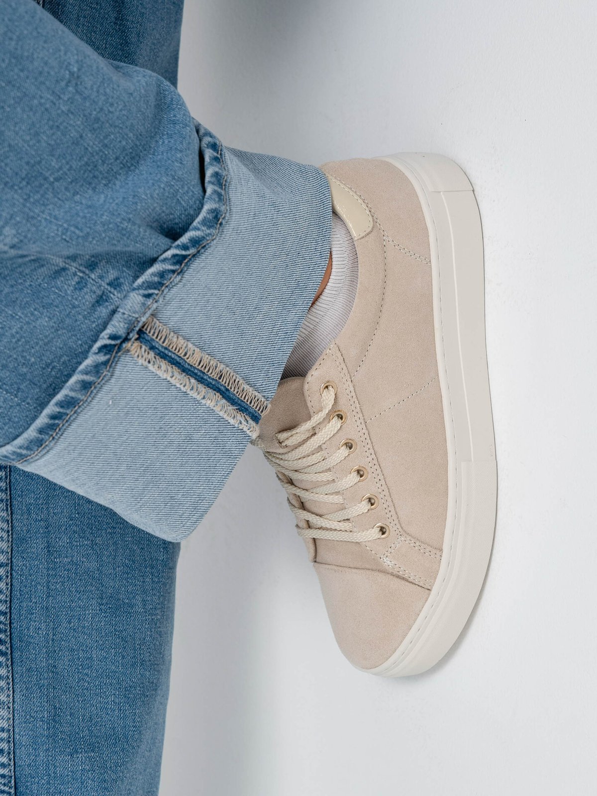 Vagabond Zoe Platform Suede Offwhite