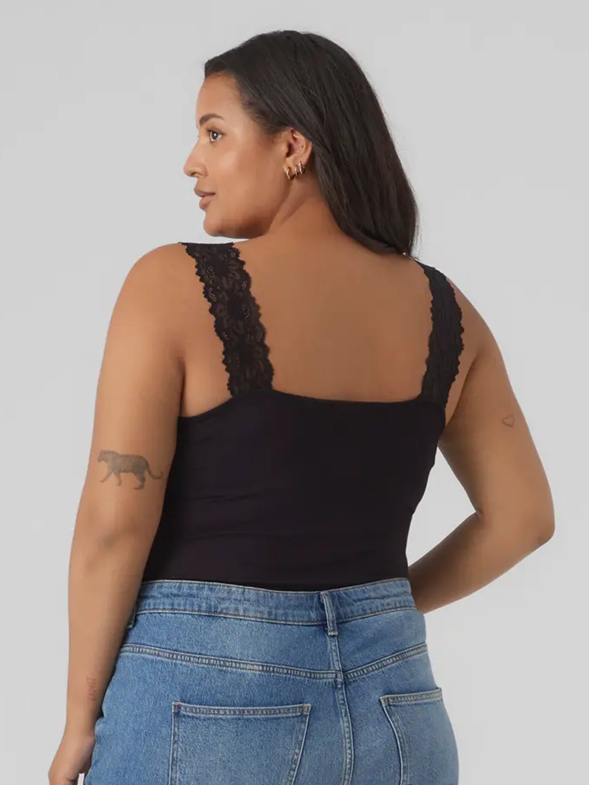 Vero Moda Curve Rosa Short Sleeve Top Black