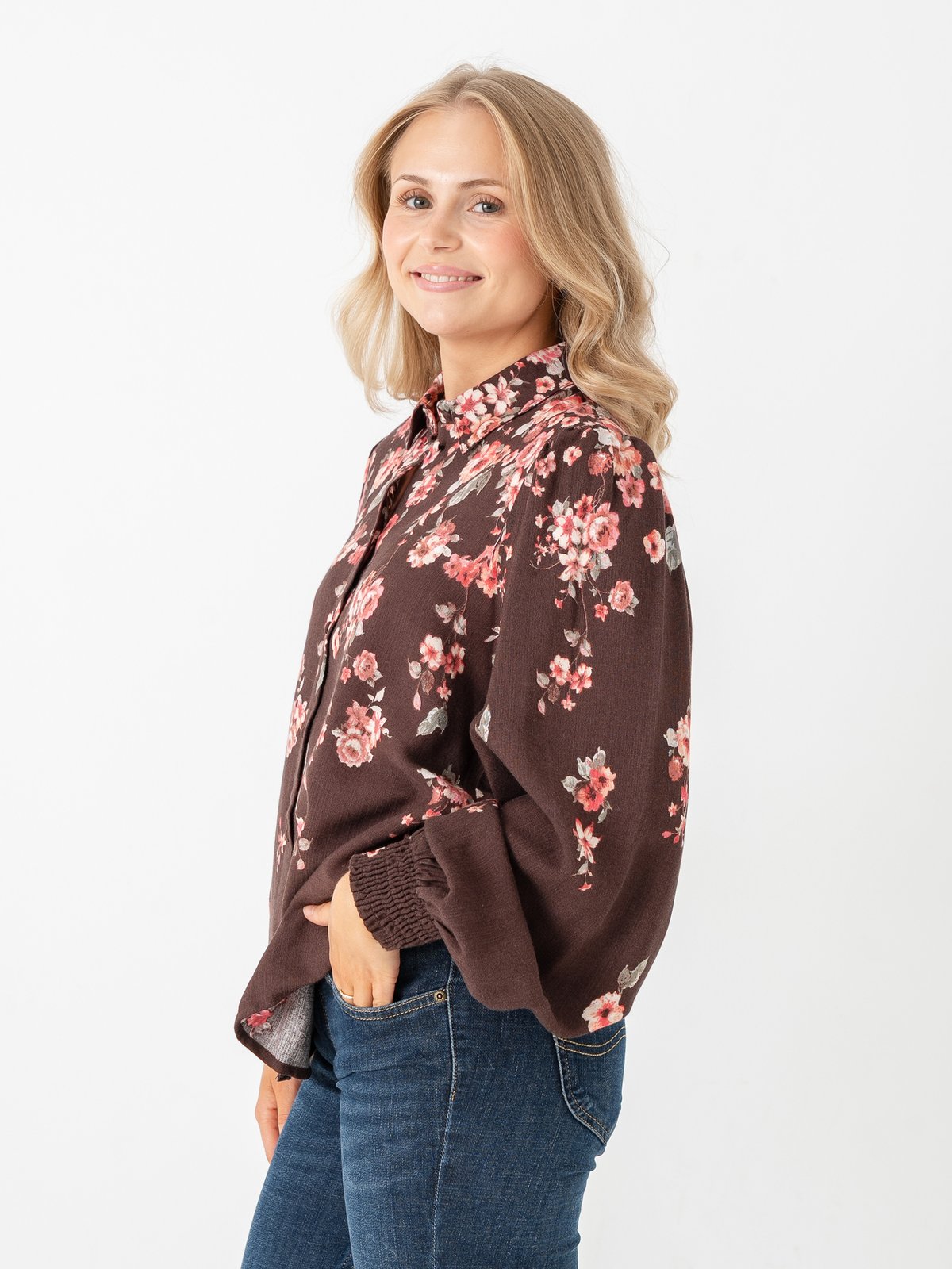 Vila Elma Bai Long Sleeve Shirt Coffee Bean Flowers