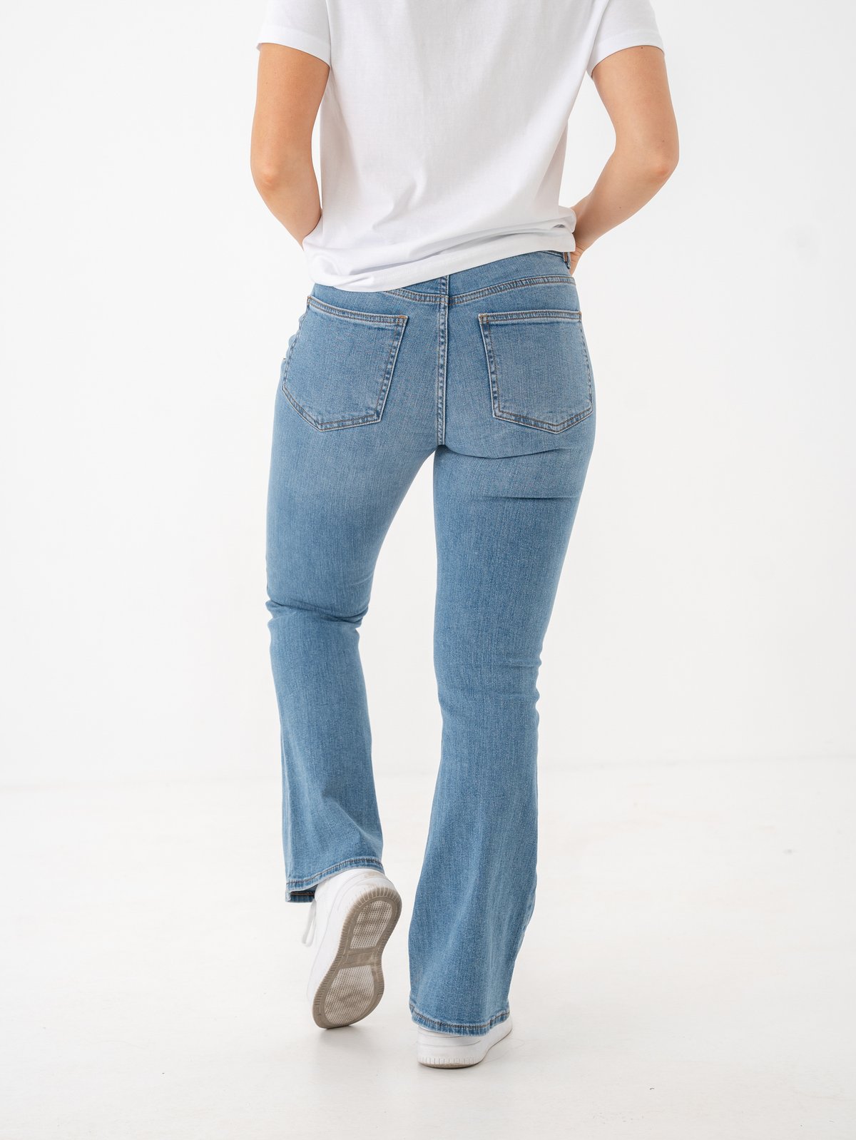 Vila Betty RW Flared Jeans Light Blue Denim