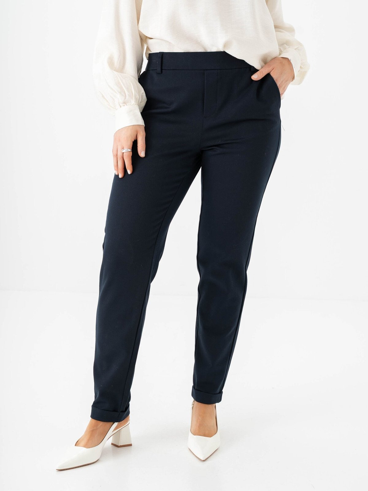 Vero Moda Maya Mid Waist Loose Solid Pant Night Sky