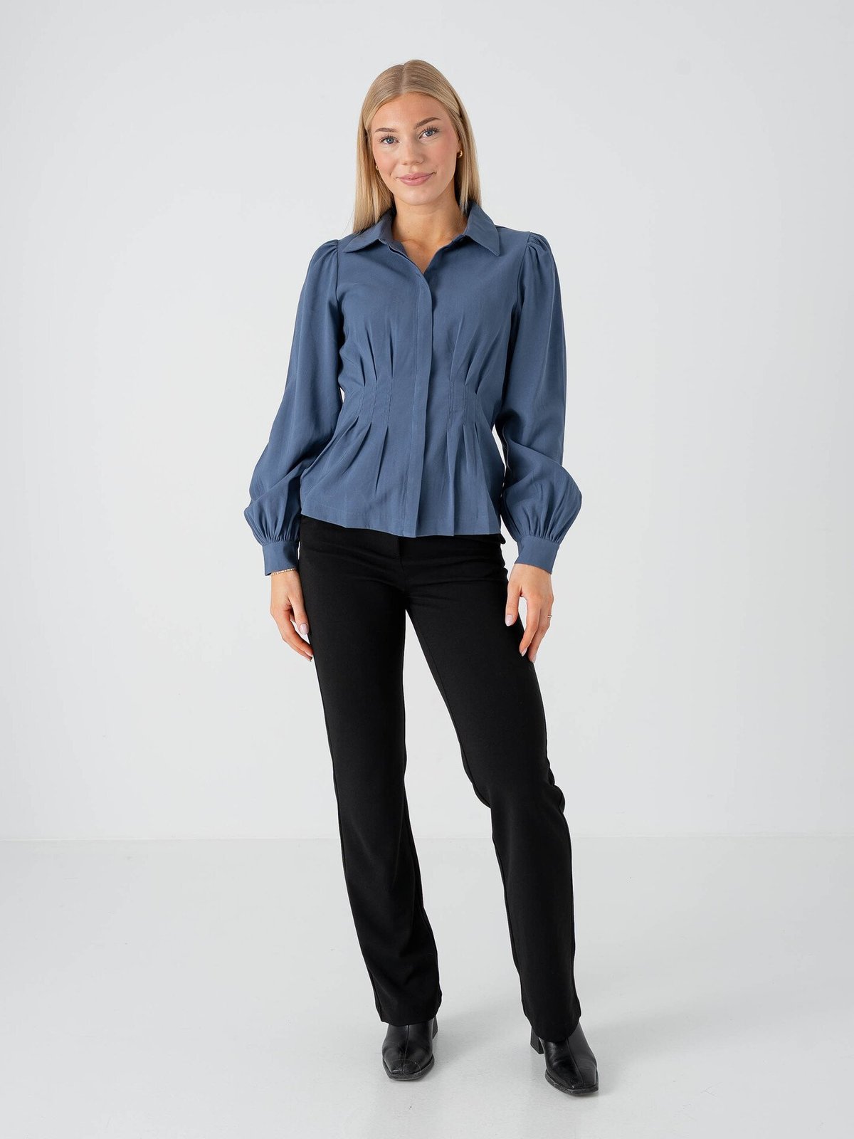 Vero Moda Zamira Mid Waist Straight Pant Black