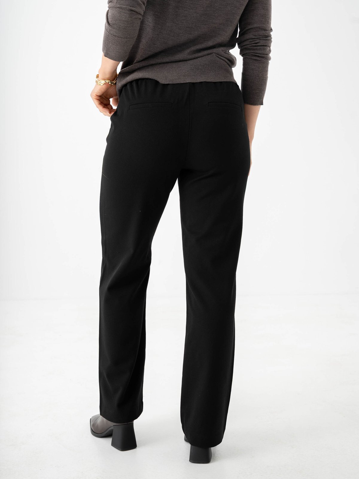 Vero Moda Maya Mid Waist Straight Solid Pant Black