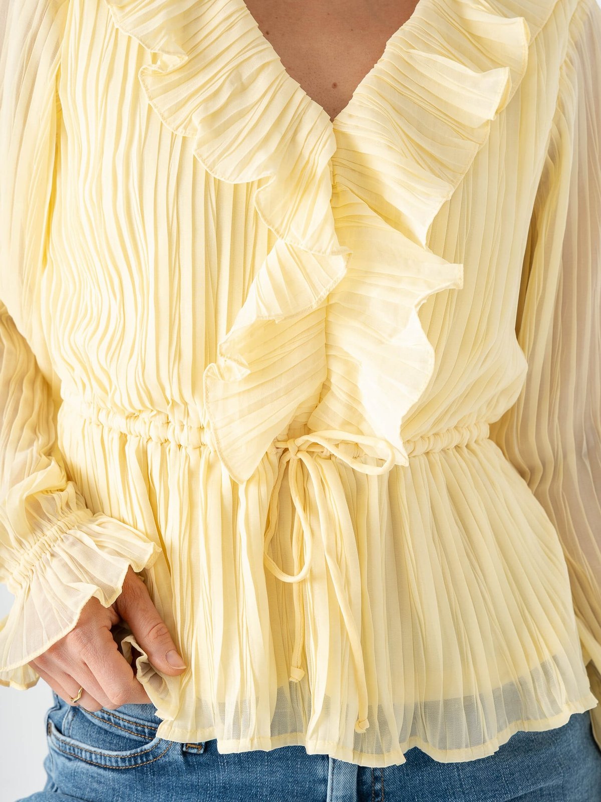Vero Moda Dora Long Sleeve Frill Pleat Top Flan