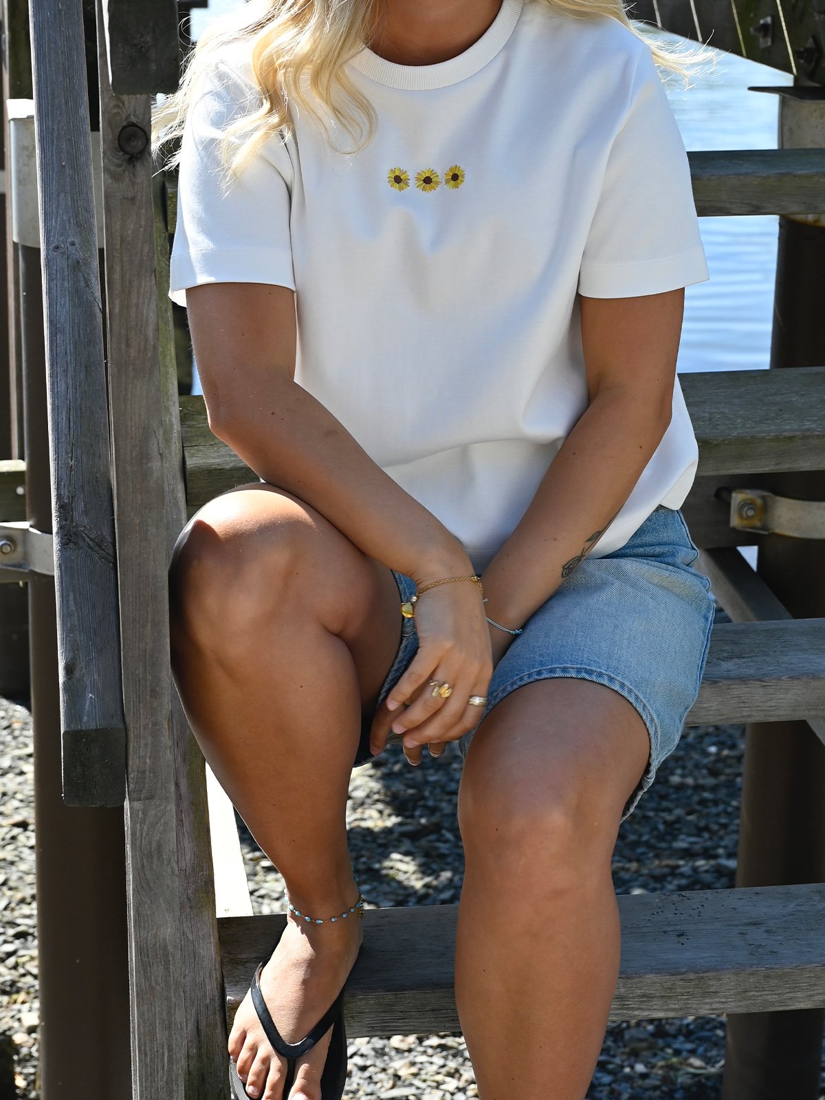 Vero Moda Sara Mette Short Sleeve Top Snow White Sunflower
