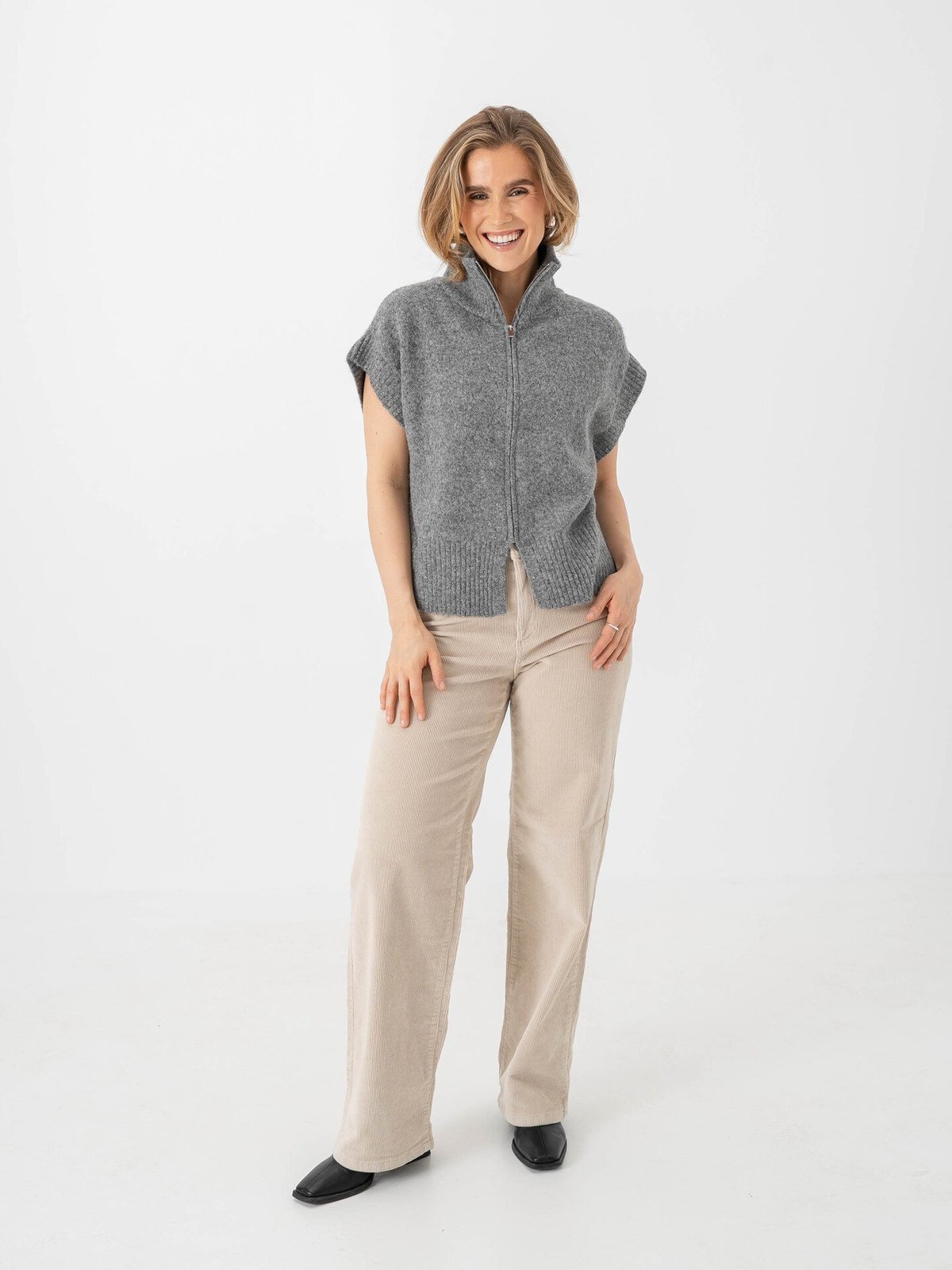 Vero Moda Tessa Wide Corduroy Pants Oatmeal