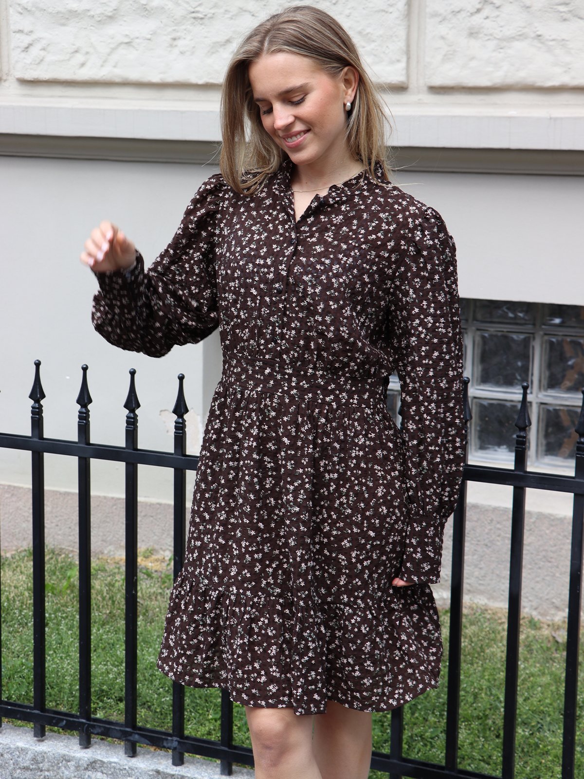 Vero Moda Aware Noelle Long Sleeve High Neck Short Dress Chocolate Torte Parfait Pink