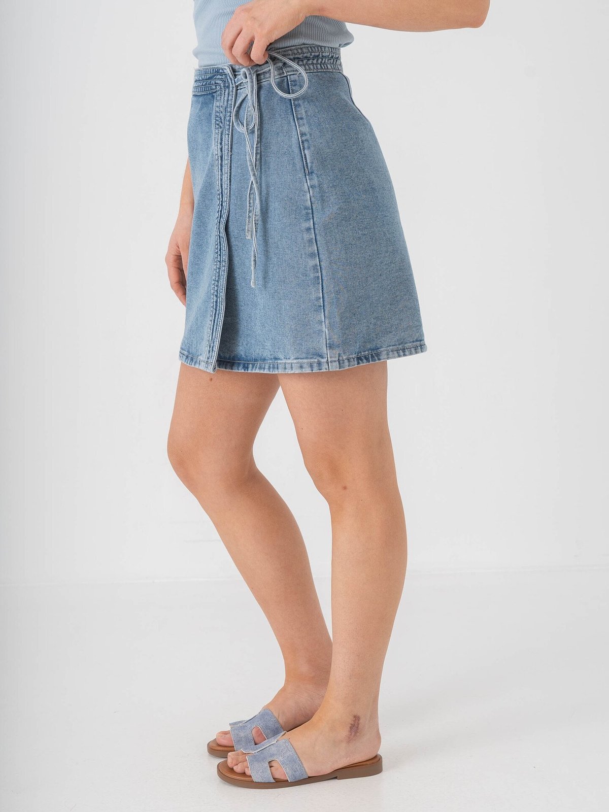 Vero Moda Liza Mid Rise Short Denim Wrap Skirt Medium Blue Denim