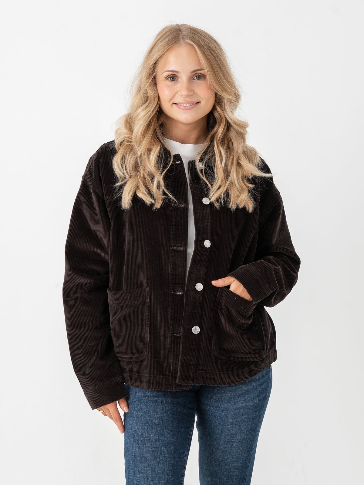 Vero Moda Jamie Long Sleeve Corduroy Shacket Chocolate Torte