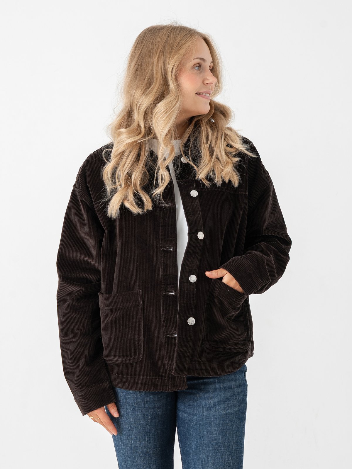 Vero Moda Jamie Long Sleeve Corduroy Shacket Chocolate Torte