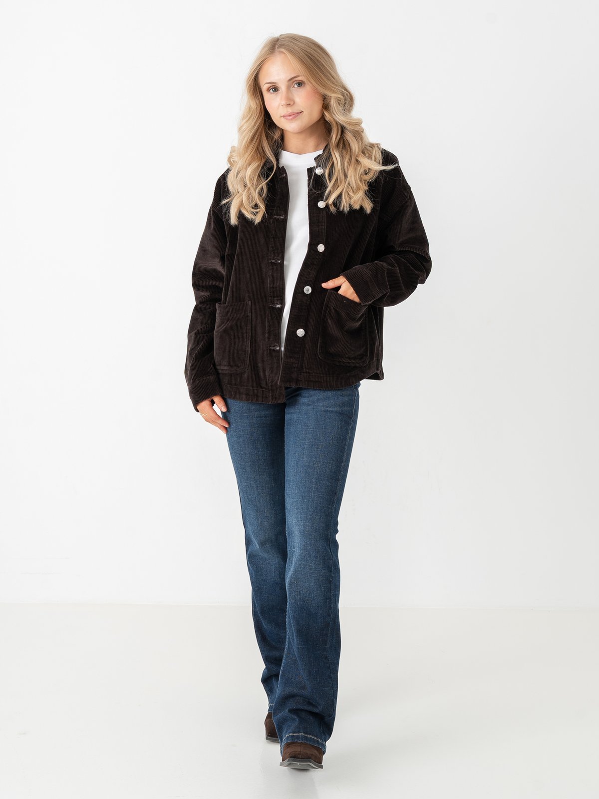 Vero Moda Jamie Long Sleeve Corduroy Shacket Chocolate Torte