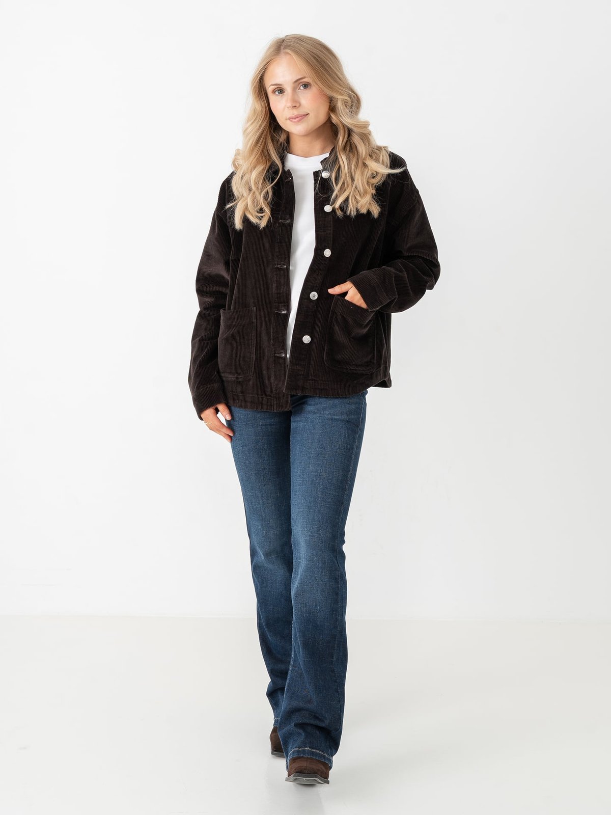 Vero Moda Jamie Long Sleeve Corduroy Shacket Chocolate Torte