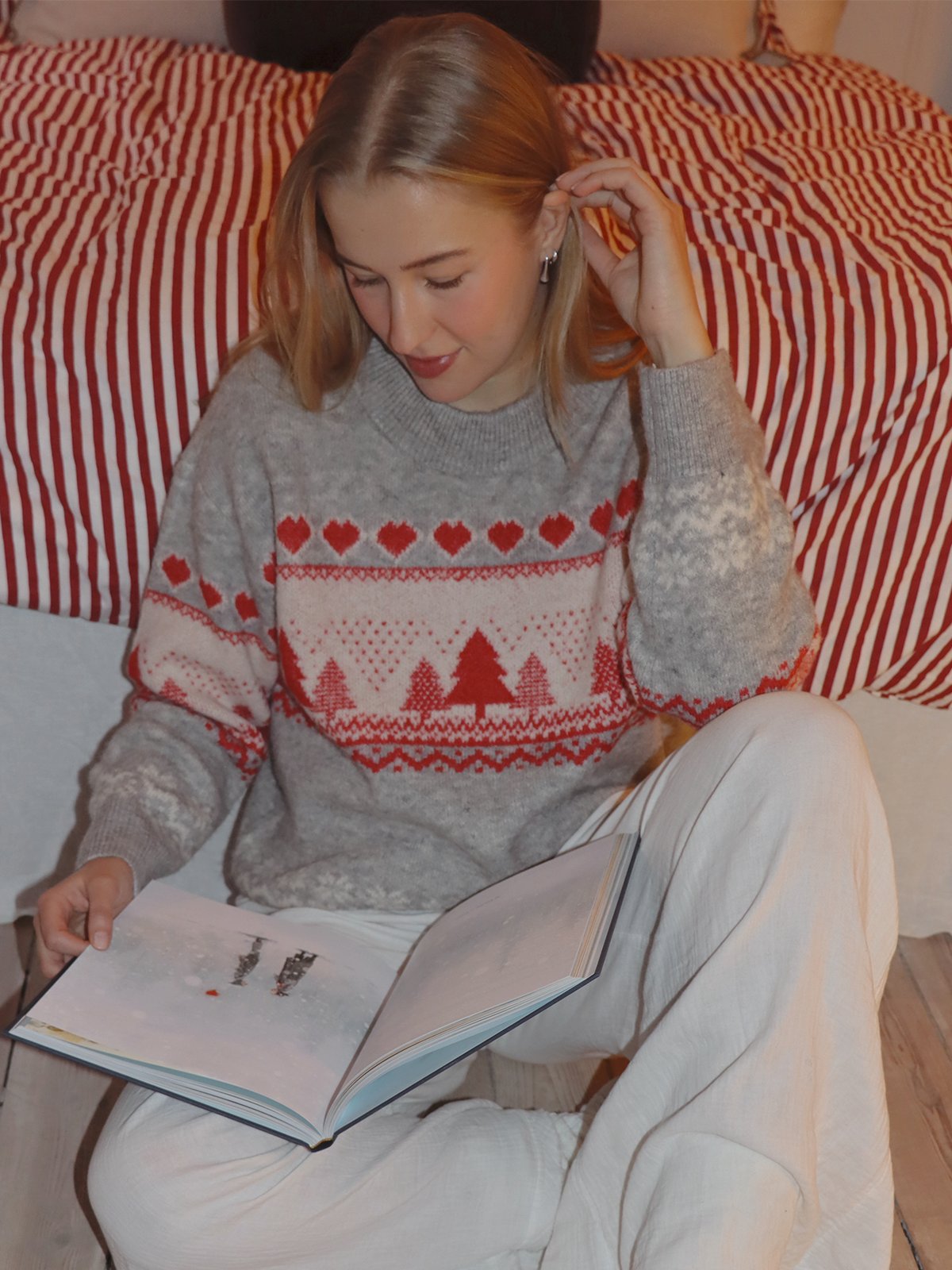 Vero Moda New Santa Nordic Long Sleeve Pullover XMAS Light Grey Melange W. BIRCH AND CHINESE RED