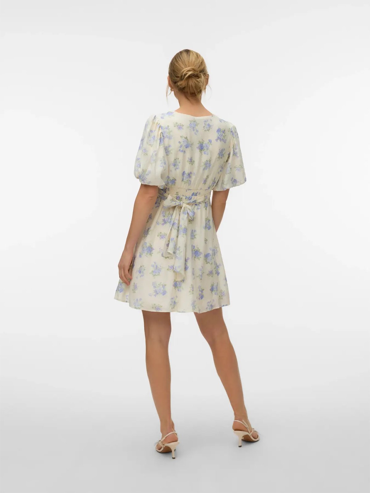 Vero Moda Bella 2/4 V-Neck Short Dress Birch Blue bella flower