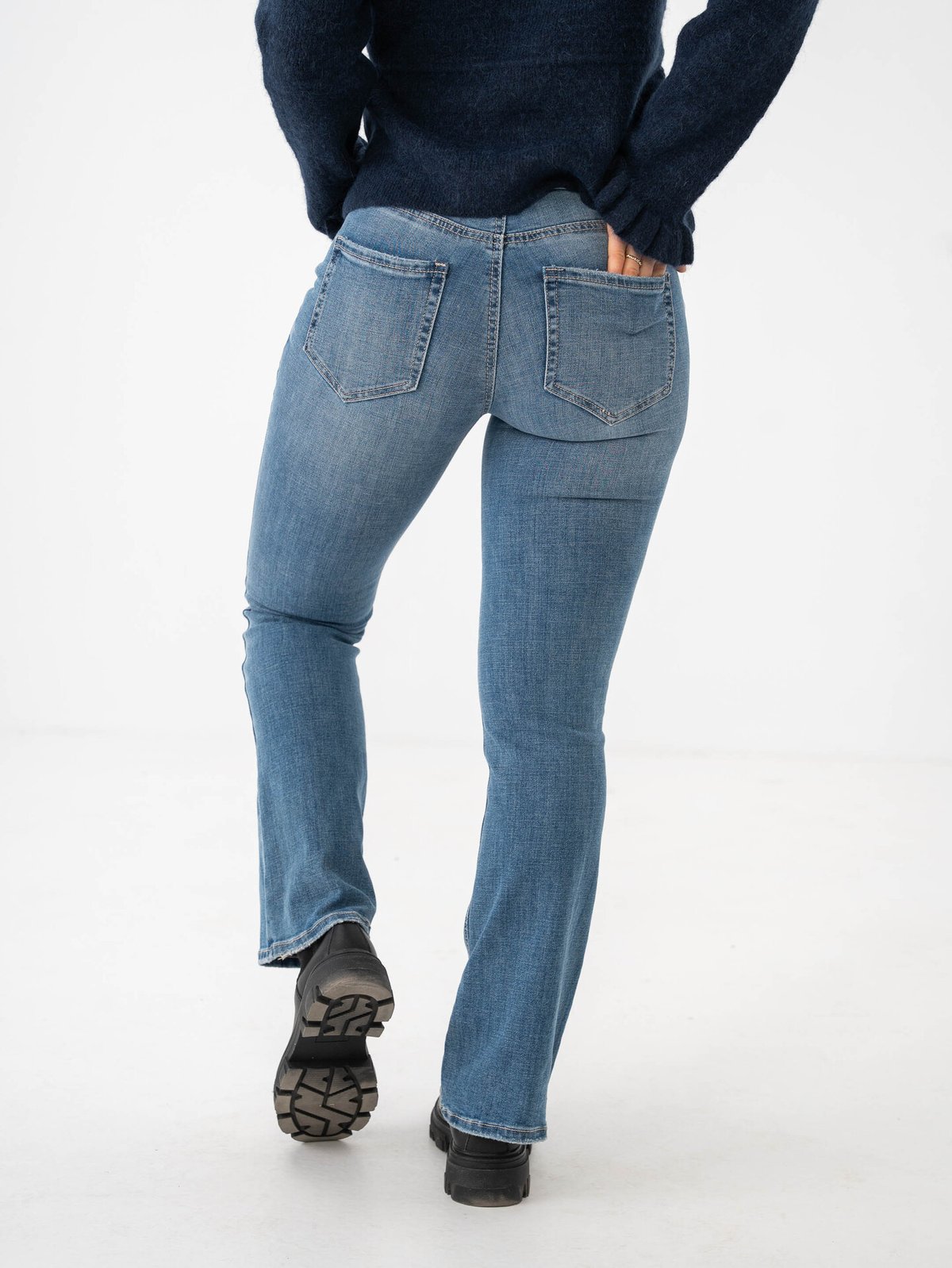 Vero Moda Flash Flared Jeans Medium Blue Denim