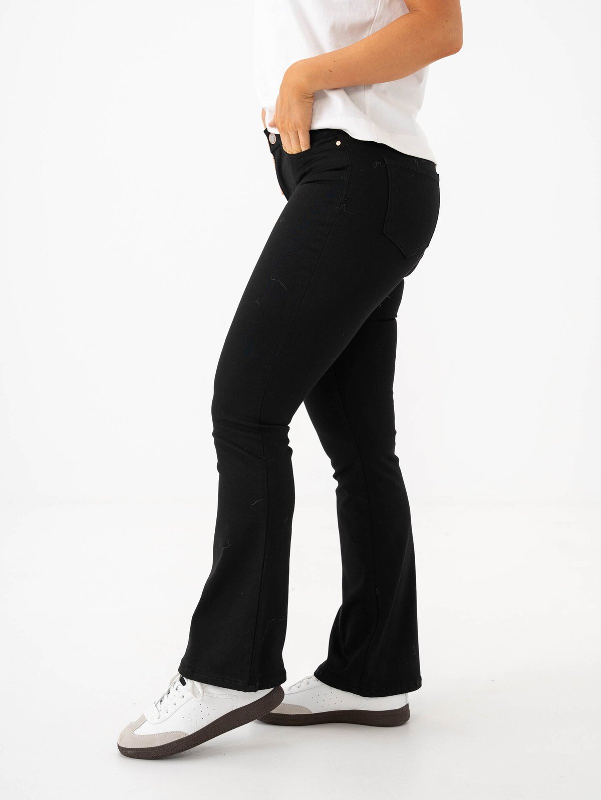 Vero Moda Flash Flared Jeans Black