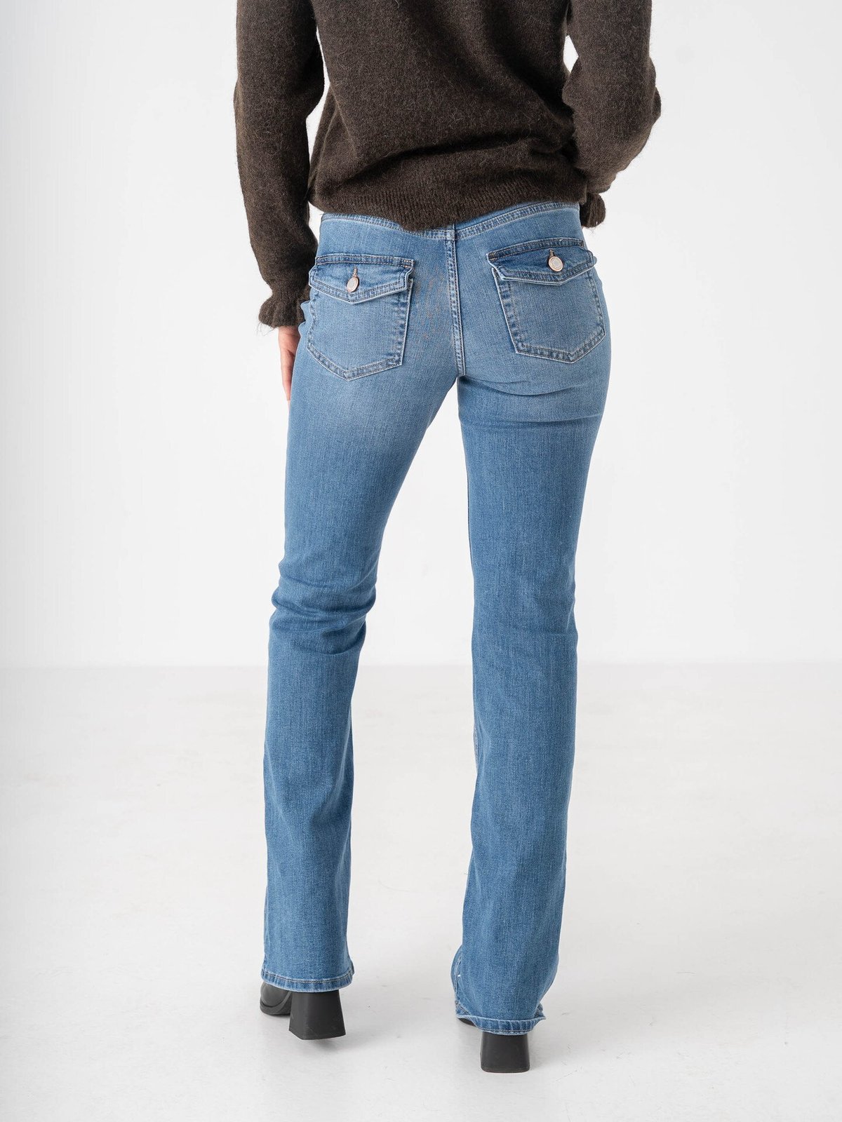 Vero Moda Flash Flared Pocket Jeans Medium Blue Denim