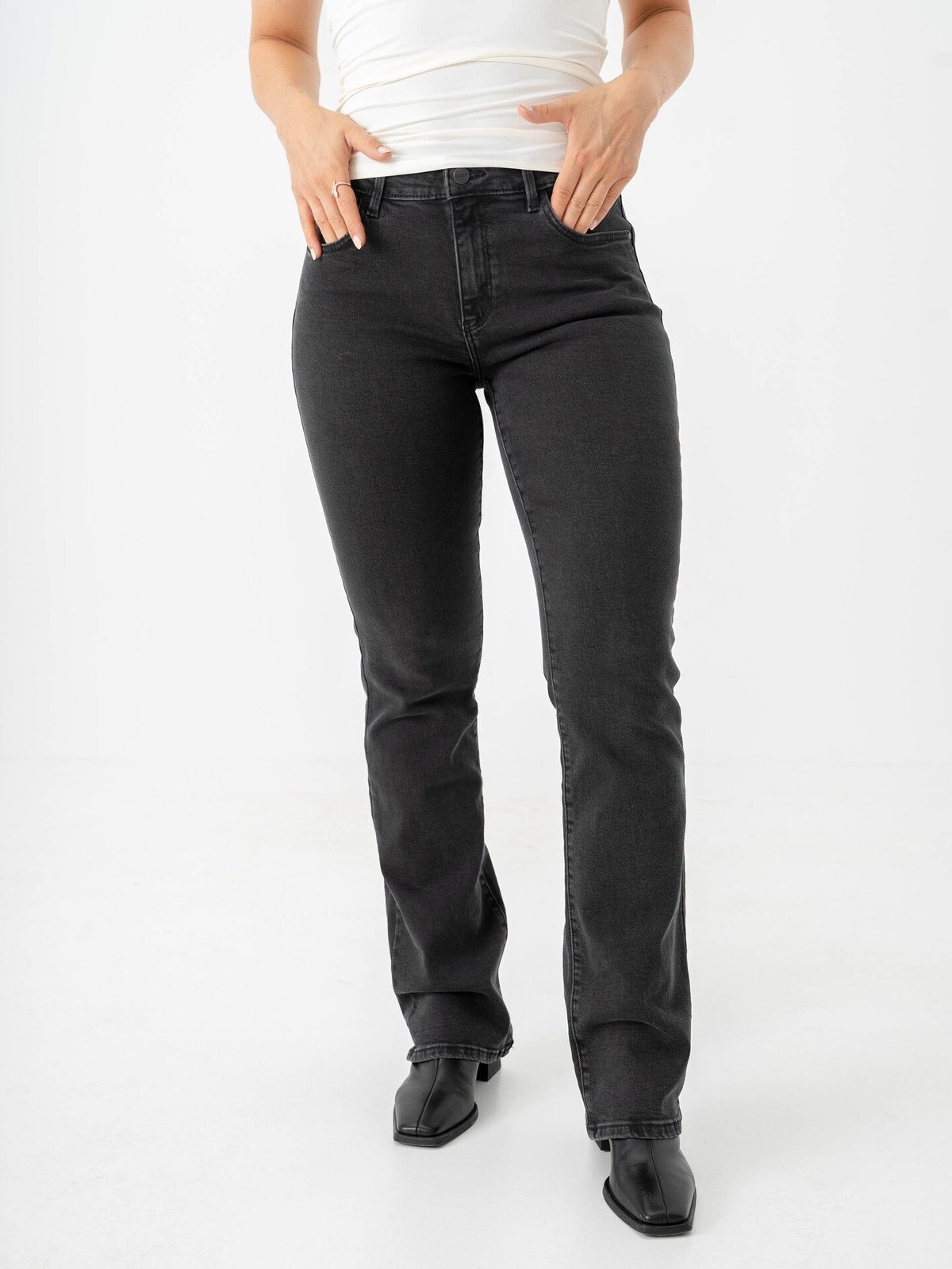 Wrangler Bootcut Sultry Black