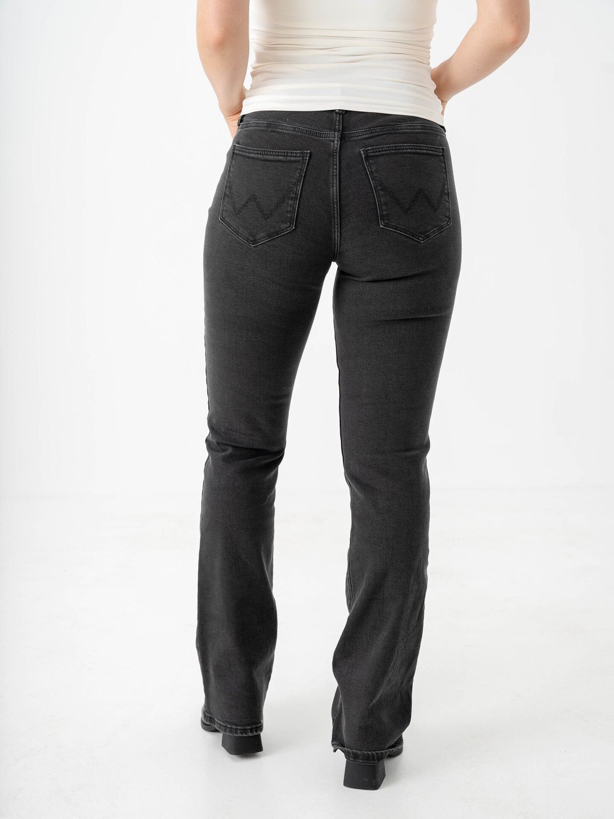 Wrangler Bootcut Sultry Black