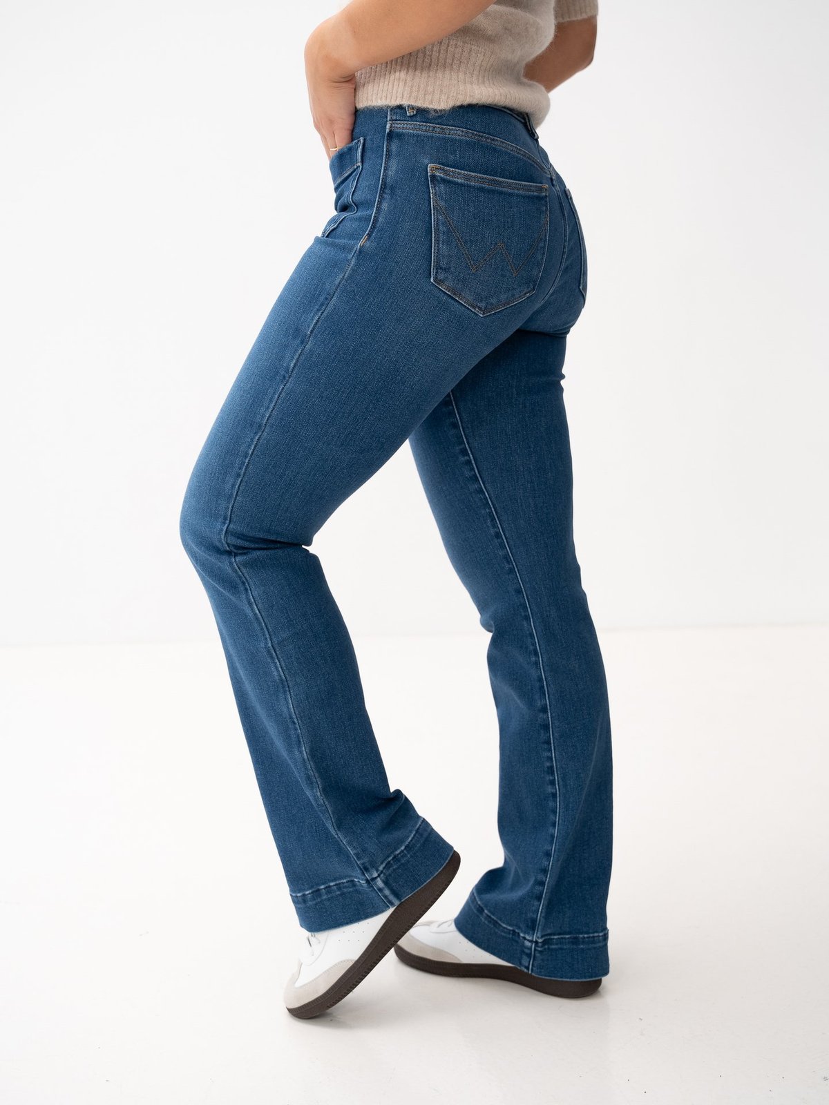 Wrangler Flare Azure Sky