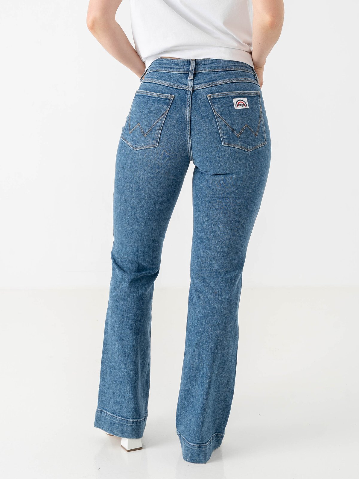Wrangler Flare Indigo Rush