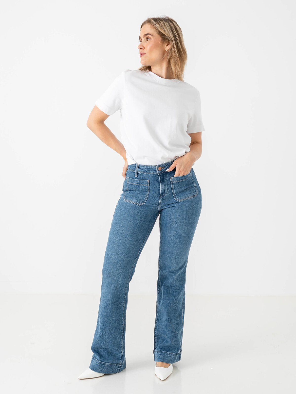 Wrangler Flare Indigo Rush