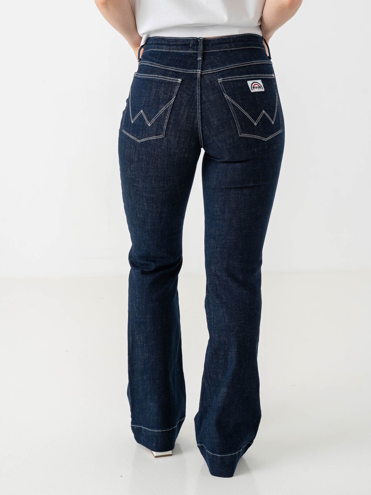 Wrangler Flare Dark Orbit