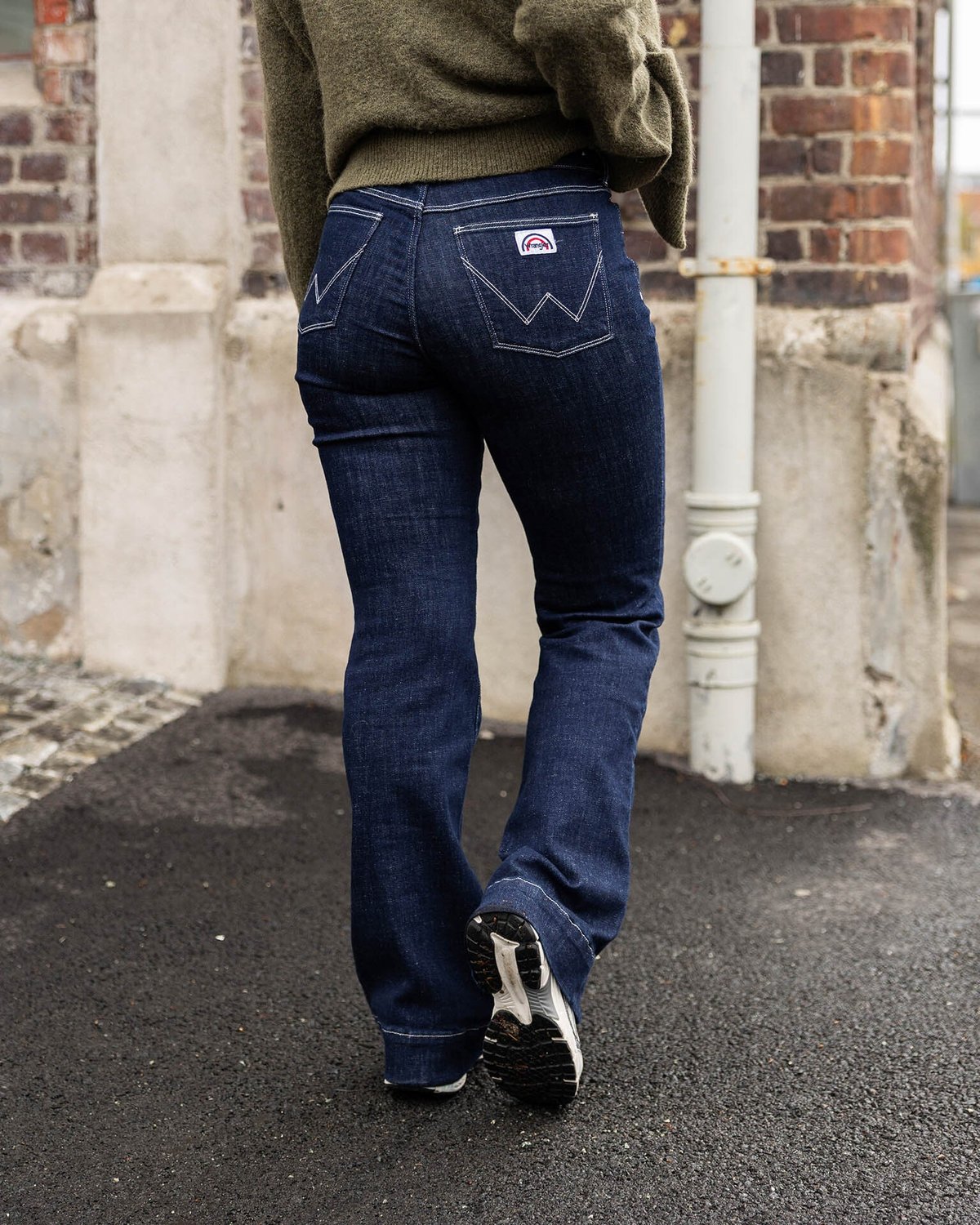 Wrangler Flare Dark Orbit