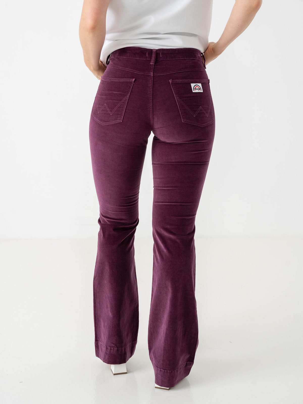 Wrangler Flare Potent Purple / Kordfløyel