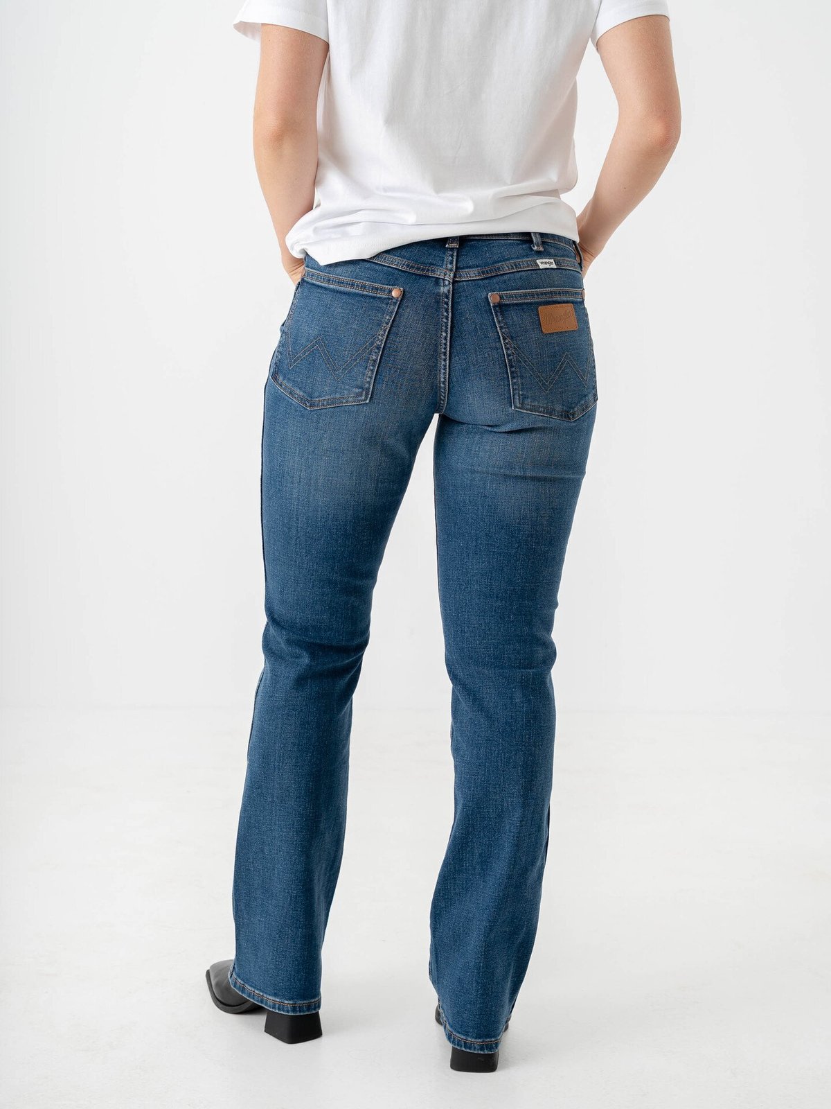 Wrangler Low Rise Bootcut Canyon Crew
