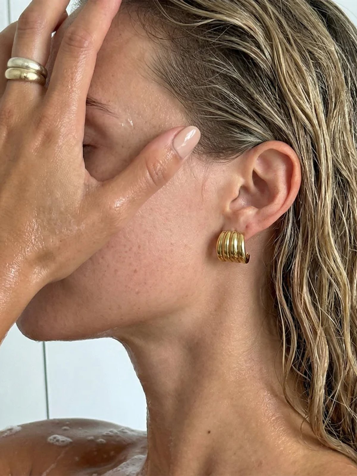 Who Is She Nova Earrings Gold Gold