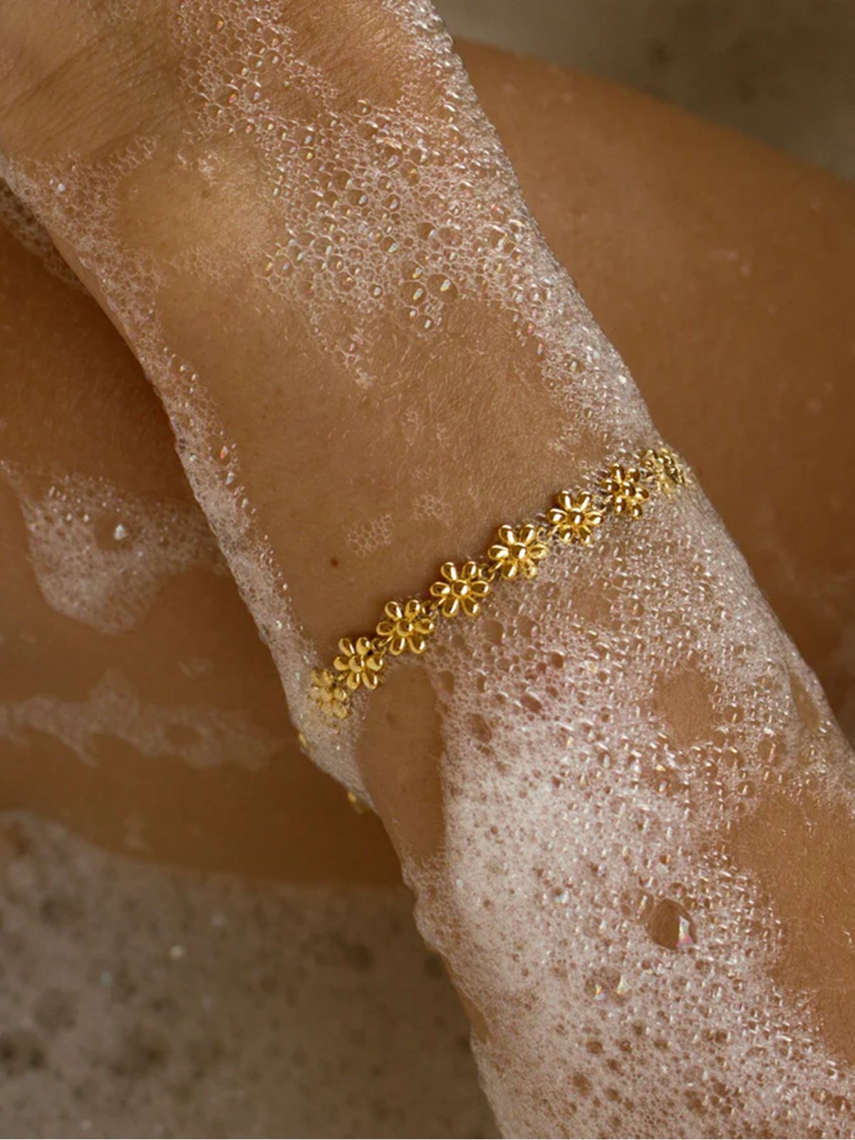 Who Is She Flower Bracelet Gold Gold