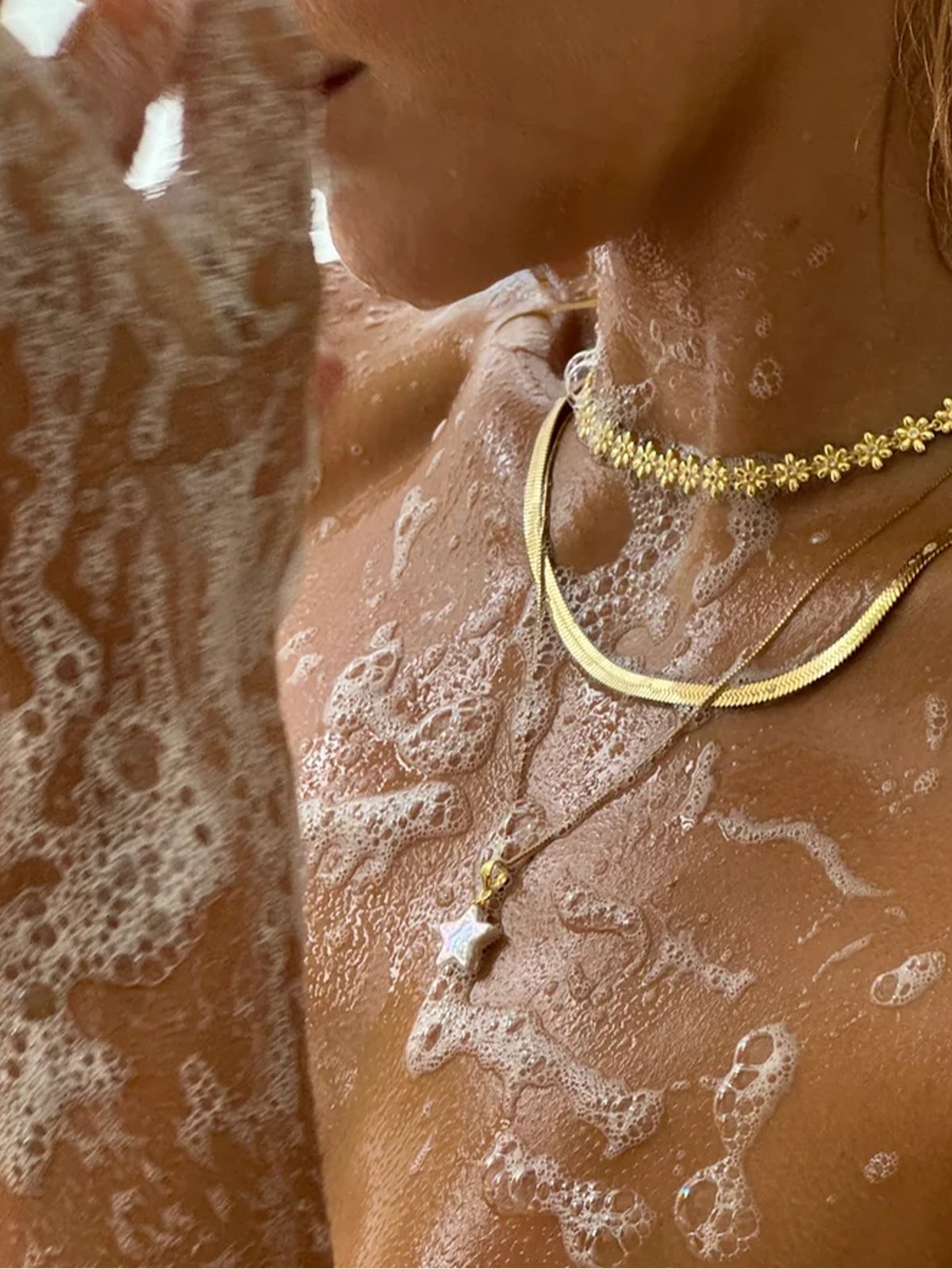 Who Is She Pearl Star Necklace Gold Gold