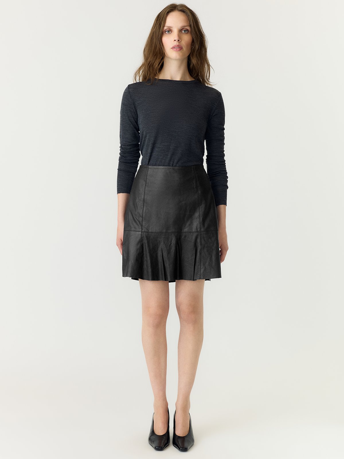 Y.A.S Colly Mid Waist Naplon Leather Skirt Black
