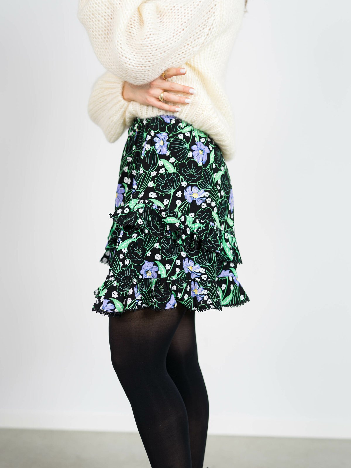 Y.A.S Katyra High Waist Skirt Black