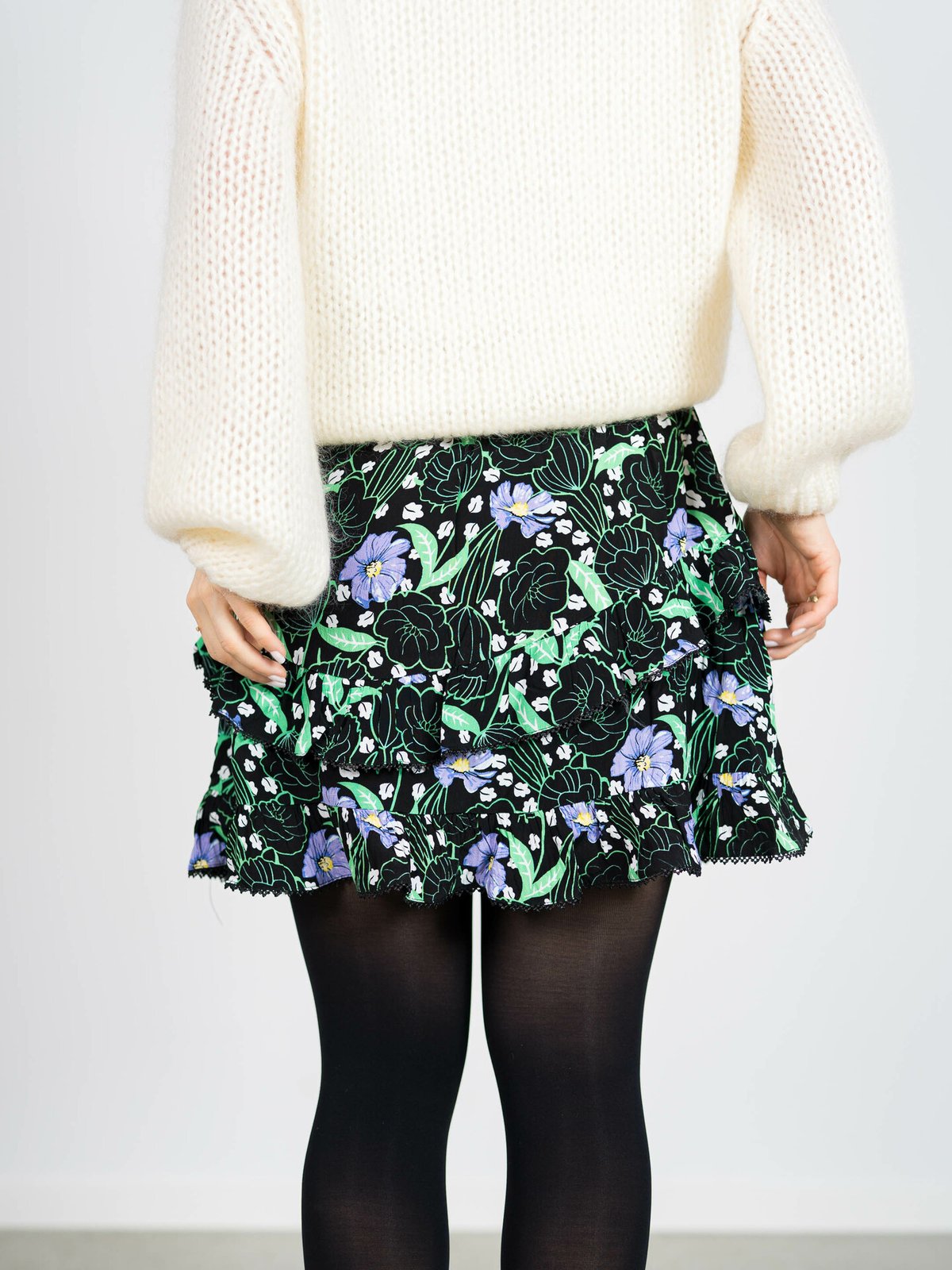 Y.A.S Katyra High Waist Skirt Black