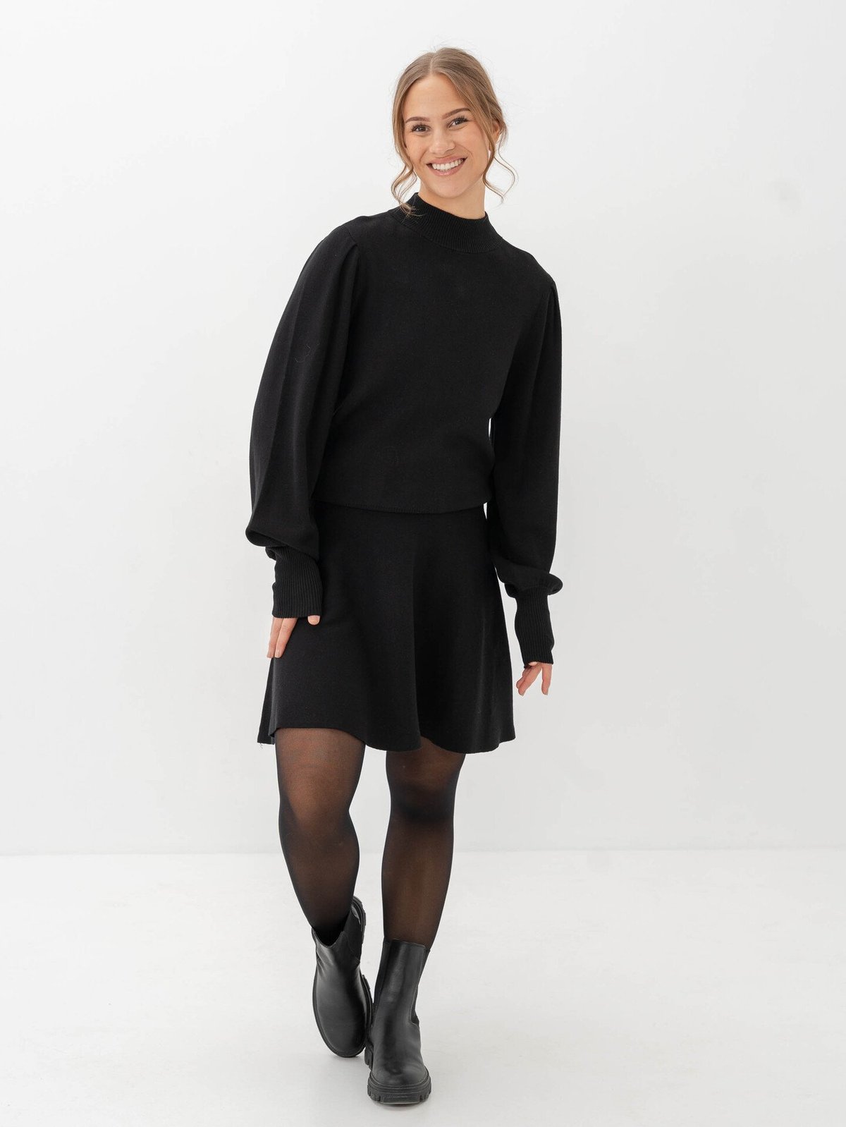 Y.A.S Fonny Long Sleeve Knit Pullover Black