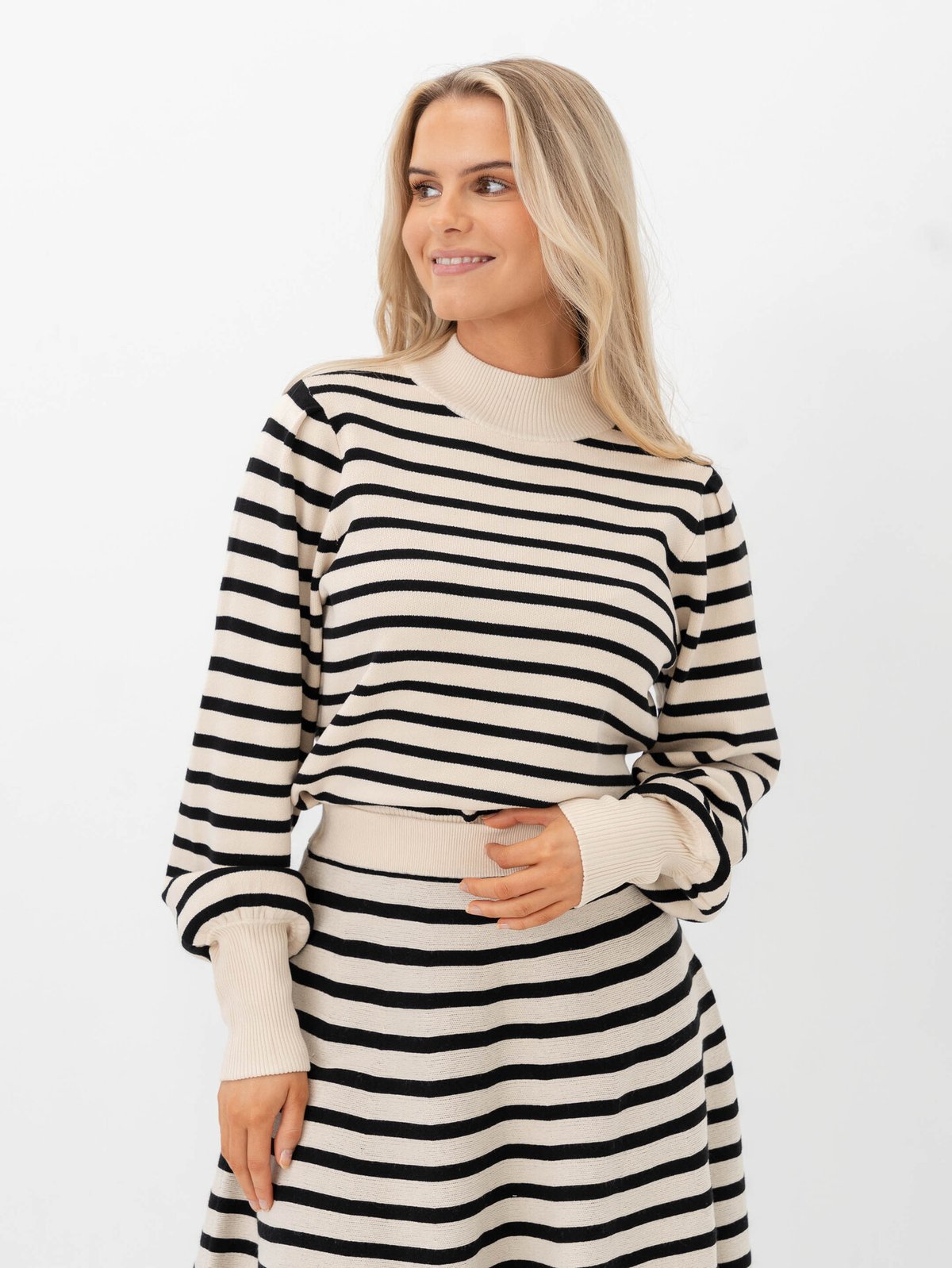 Y.A.S Fonny Long Sleeve Knit Pullover Birch Black Stripes