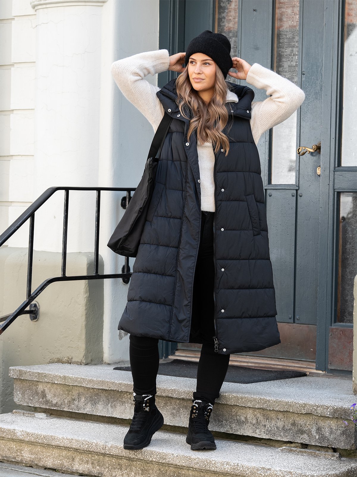 Y.A.S Liro Padded Vest Black