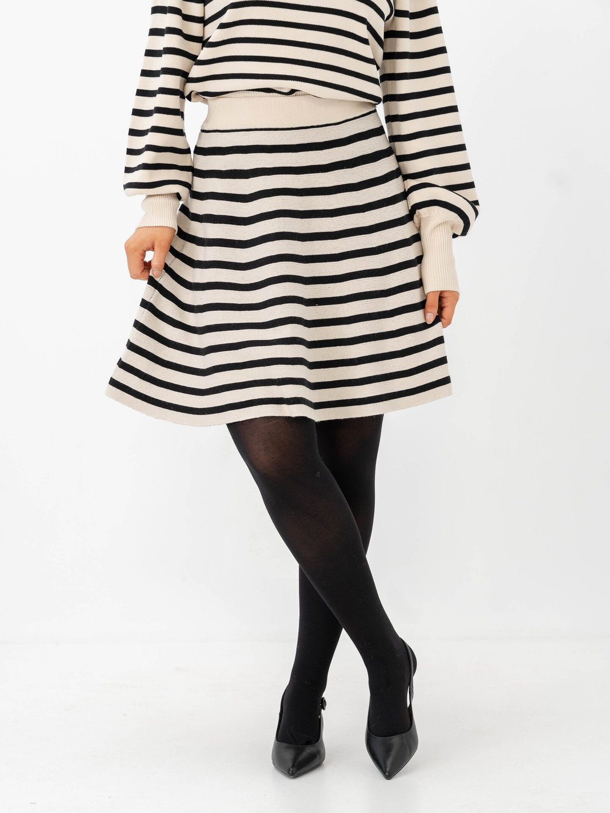 Y.A.S Fonny High Waisted Skirt Birch Black Stripes