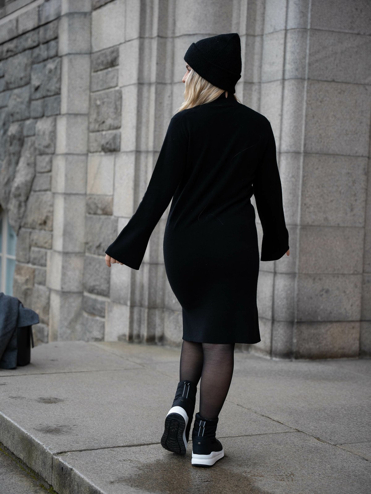Y.A.S Emilie Long Sleeve High Neck Knit Dress Black