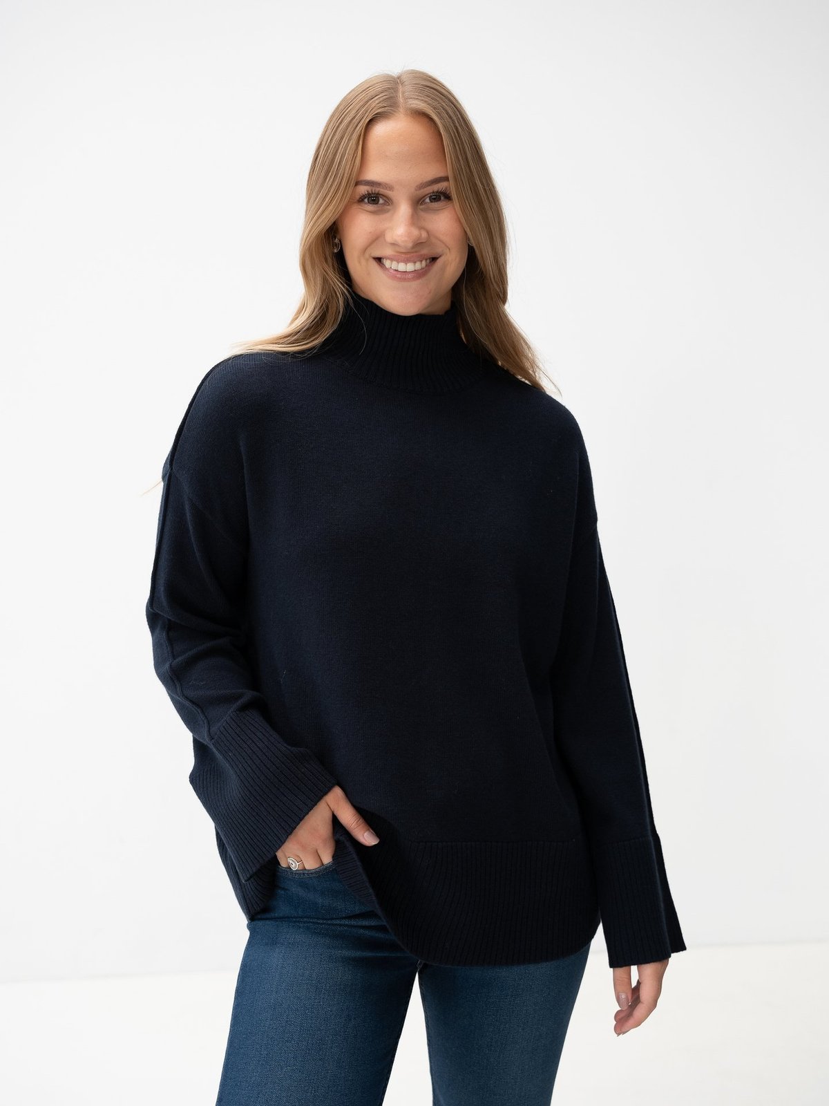 Y.A.S Babette Long Sleeve Knit Pullover Navy Blazer