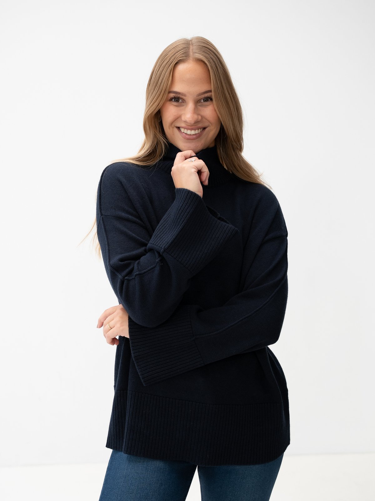 Y.A.S Babette Long Sleeve Knit Pullover Navy Blazer