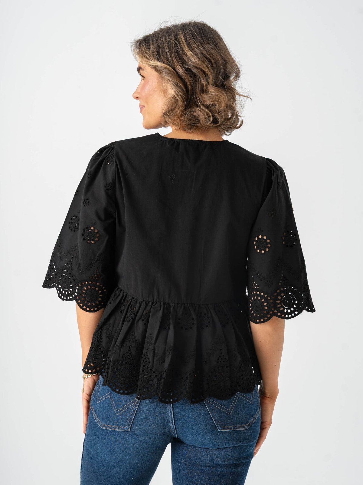 Y.A.S Cornelia 2/4 Tie Top Black