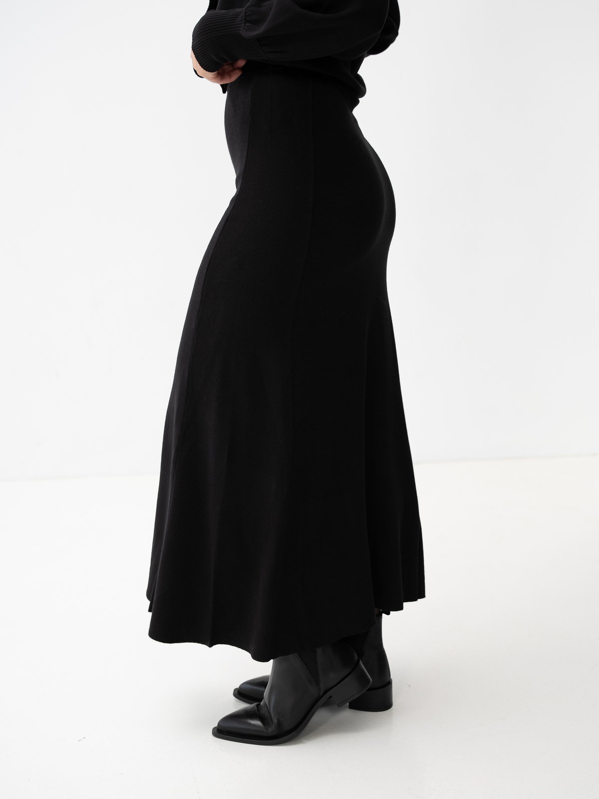 Y.A.S Fonny High Waist Ankle Skirt Black